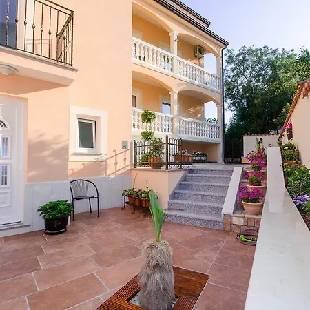 Apartment Amfora *